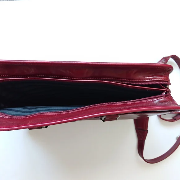 Vantaggio Italian Leather Laptop Briefcase Red RARE 16.5 x 11.5 x 5 RTL $490